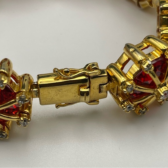 NWOT nOir Jewelry Gold Ton and Orange Red Statement Cage Bracelet - Picture 3 of 5